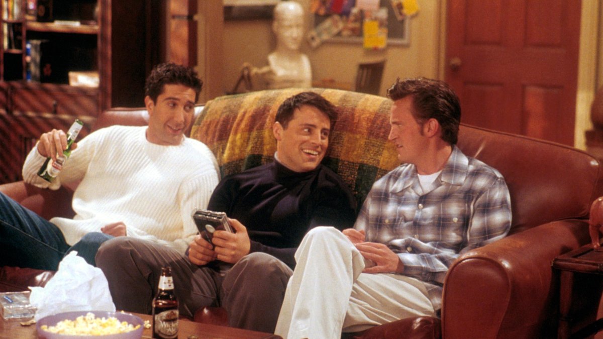 Video surfaces showing old promo shoot with Matthew Perry for NBC 5 Chicago