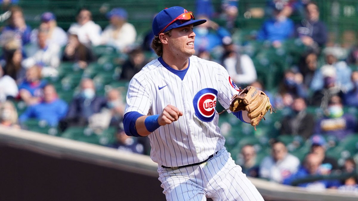 Cubs put 2B Nico Hoerner on injured list with hamstring strain