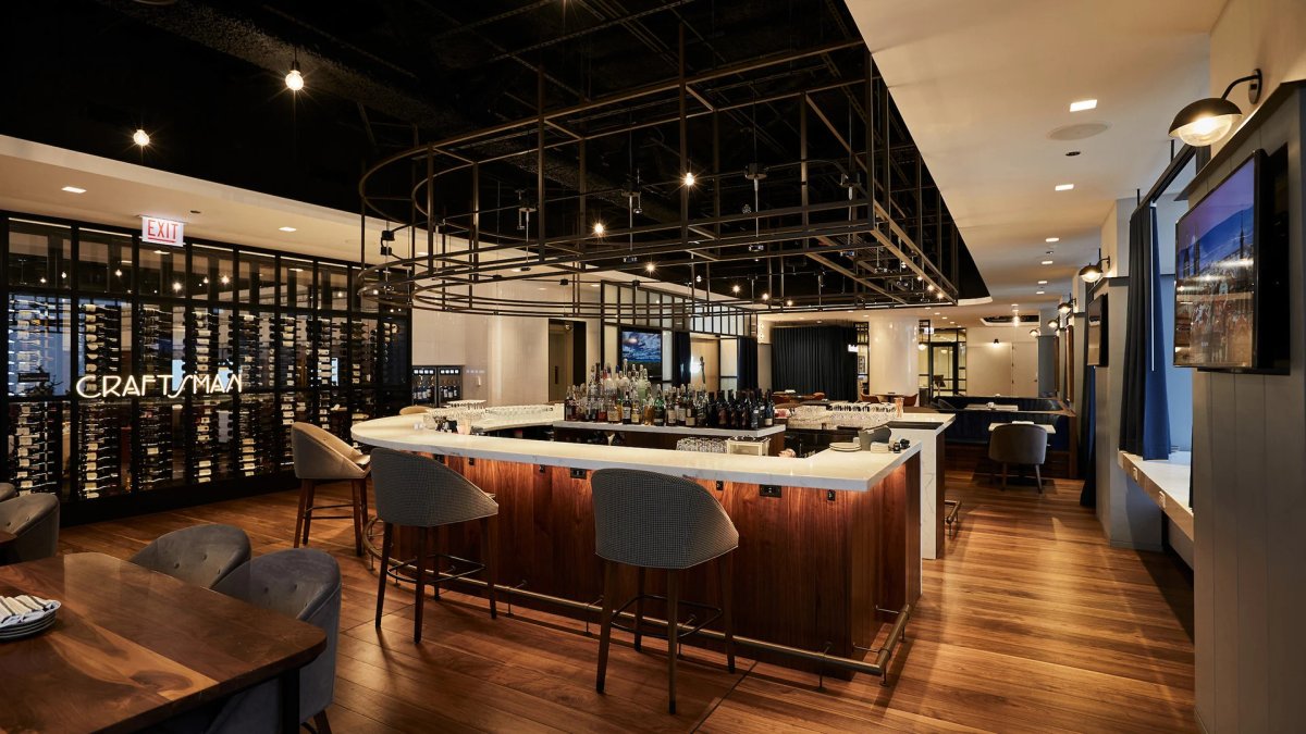 Metropolitan Club in Willis Tower Gives You Elevated Dining Experience