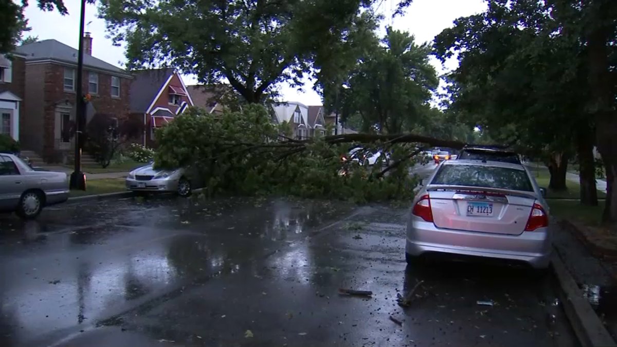 Chicago Weather: Rain and Storms Cause Power Outages, Messy Morning ...