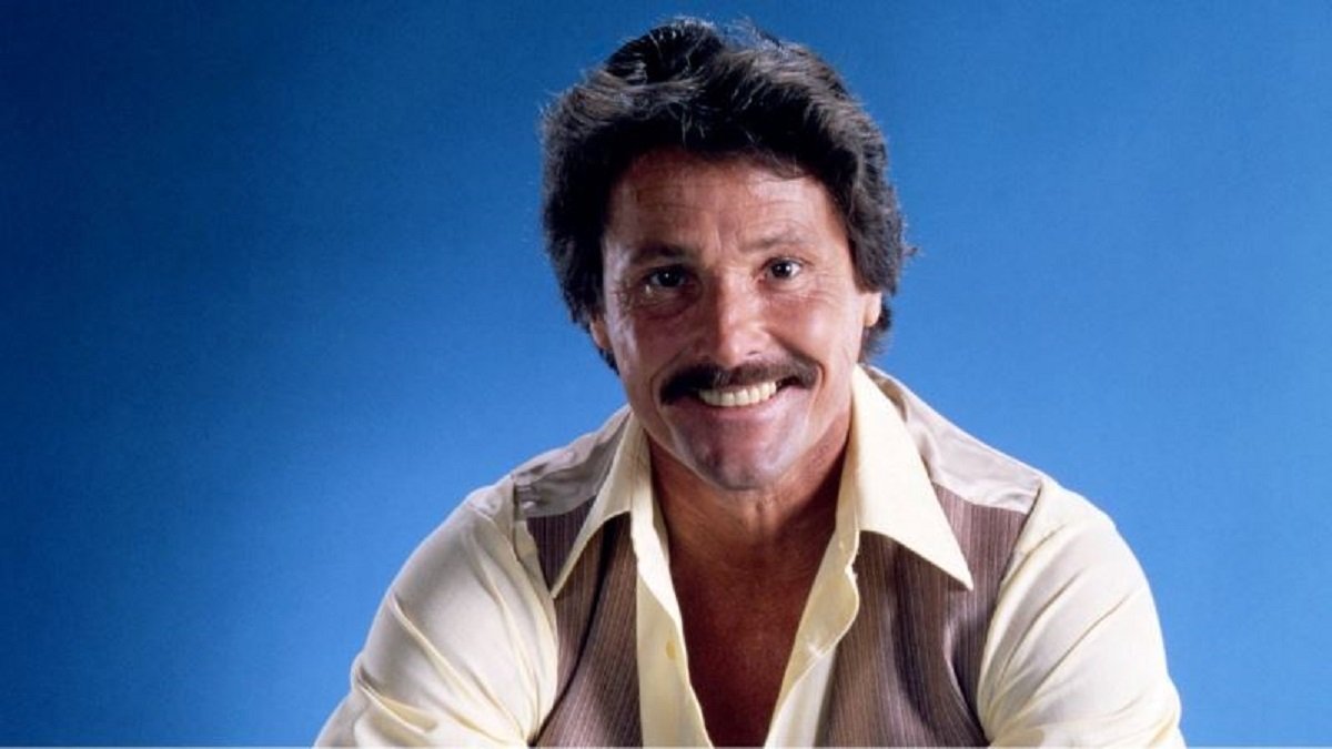 'Laredo' Actor William Smith Dies; Played Cowboys, Brawlers – NBC Chicago - Vimarsana News