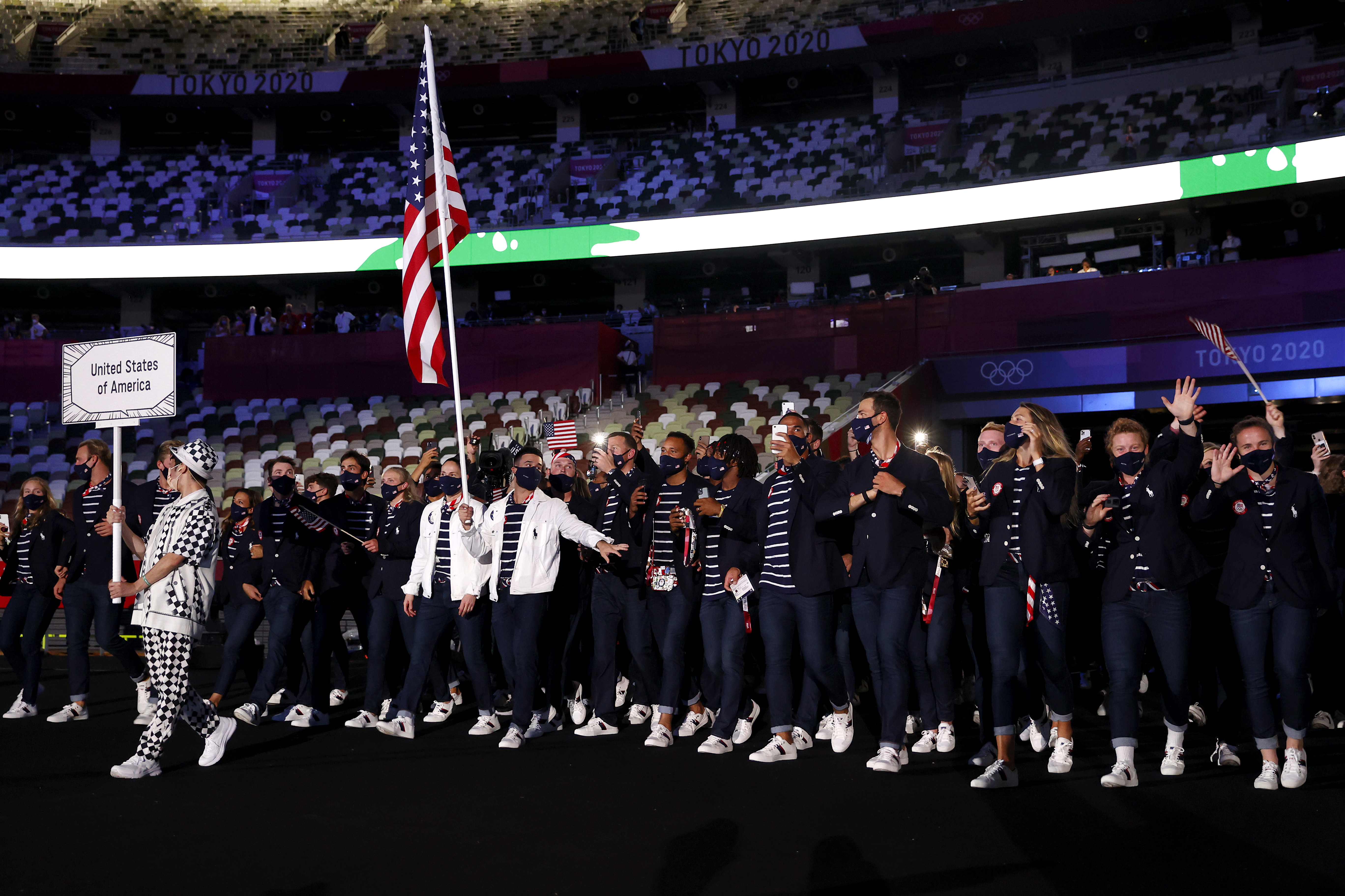 Кольцо америки на олимпиаде. Олимпийская сборная США 2001. Сборная США на Олимпиаде. Сборная США на Олимпийских играх 2021.