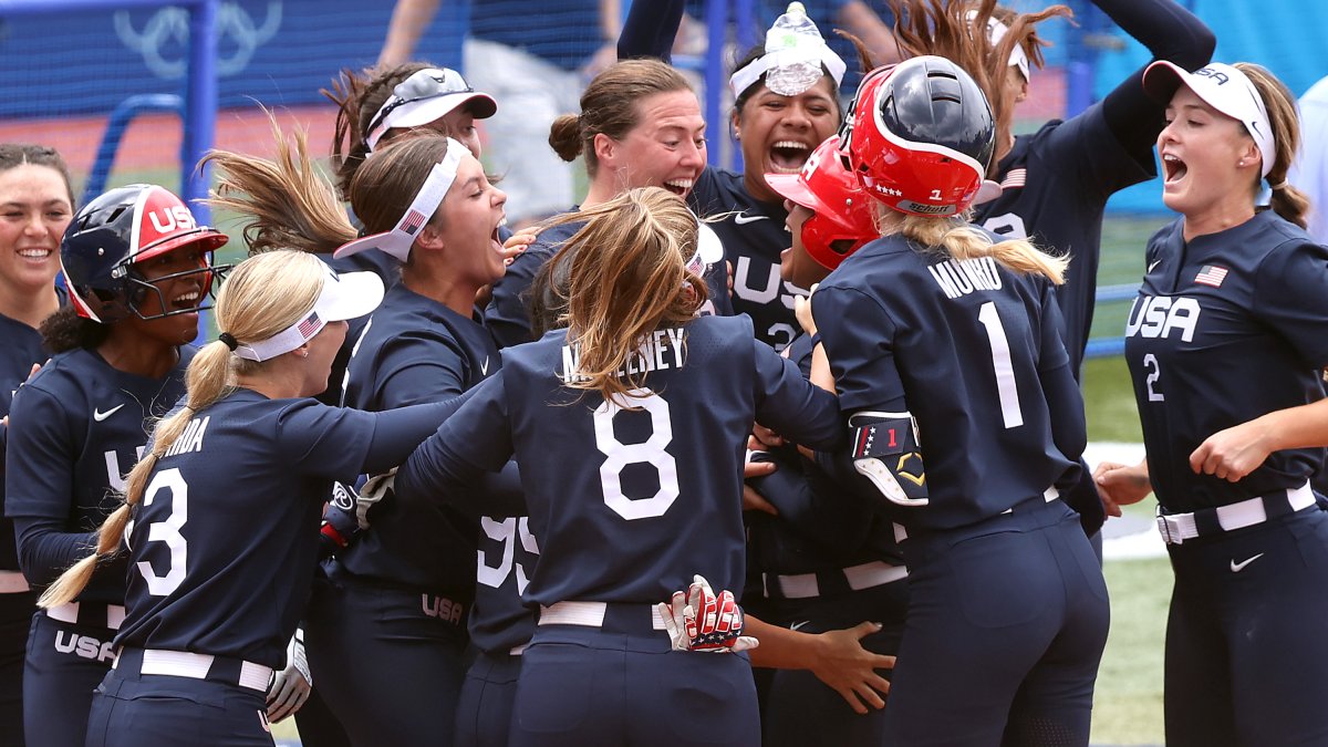 When Does The Us Women S Softball Team Play How To Watch Their Gold Medal Game Nbc Chicago When Does The Us Women S Softball Team Play How To Watch Their Gold Medal Game Nbc Chicago