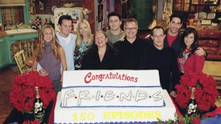 Pictured (l-r): Jennifer Aniston, Matthew Perry, Lisa Kudrow, executive producer Marta Kauffman, Matt LeBlanc, executive producer Kevin S. Bright, executive producer David Crane, David Schwimmer, Courteney Cox.