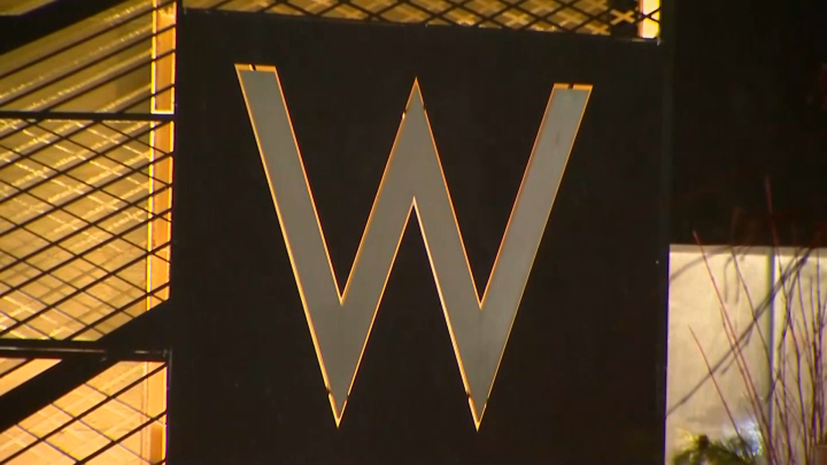 W Hotel Employee Reports Rifle Inside Chicago Room Iowa Man Arrested Police Nbc Chicago