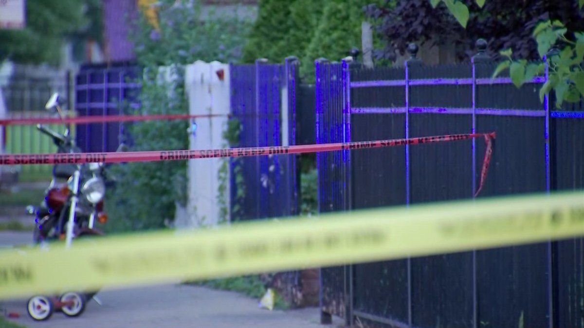 2 Critically Hurt, Including Toddler, After West Humboldt Park Shooting