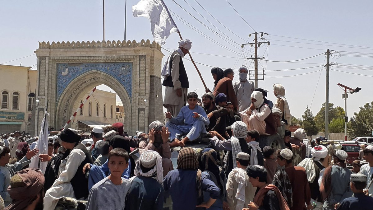 In Taliban's 7-Day March to Power, a Stunning String of Wins – NBC Chicago - Vimarsana News