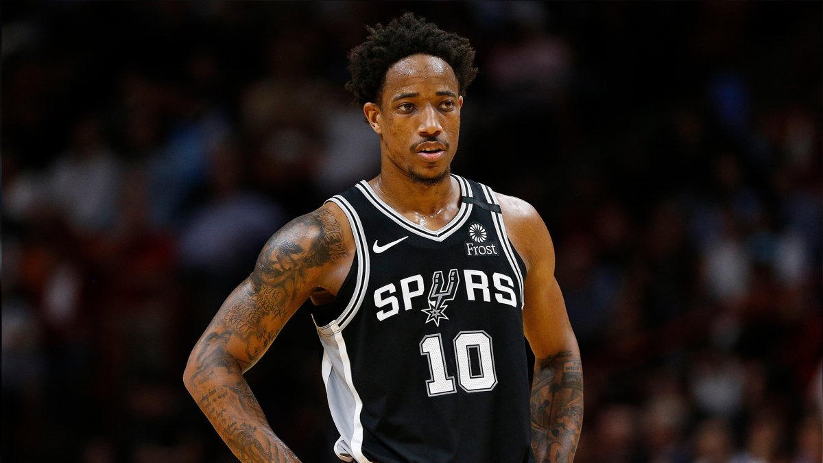 Report: Bulls ‘Swinging Hard' to Acquire DeMar DeRozan From Spurs