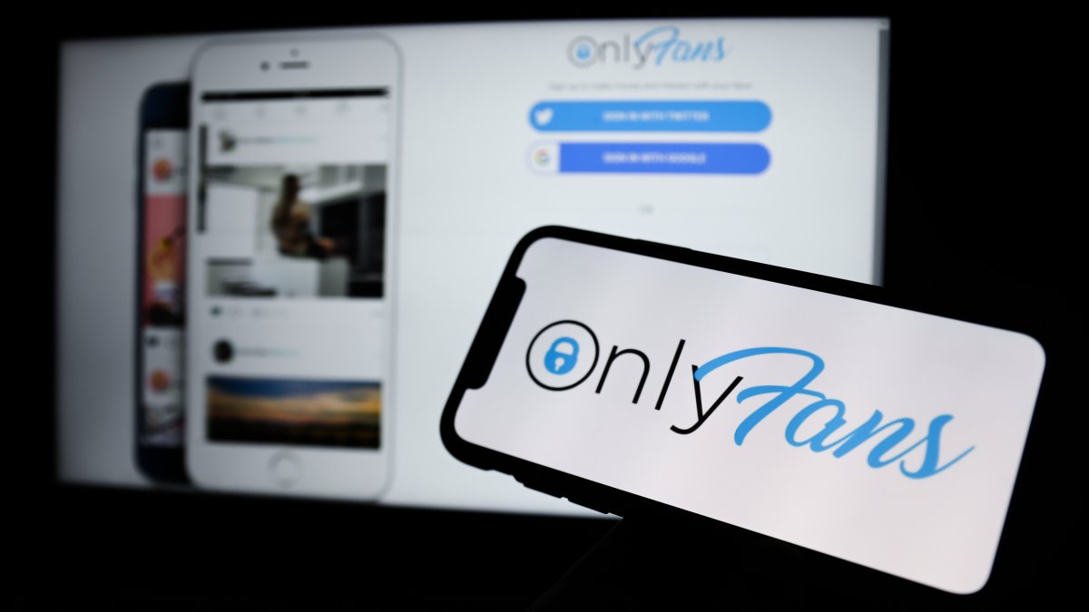 OnlyFans Website to Ban 'Sexually Explicit' Content – NBC Chicago - Vimarsana News