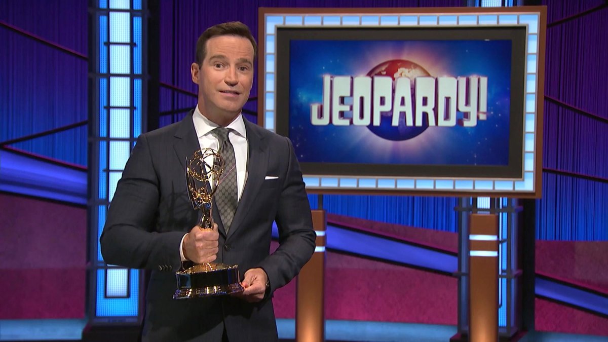 New 'Jeopardy!' Host Mike Richards Apologizes for Past Sexist Comments – NBC Chicago - Vimarsana News