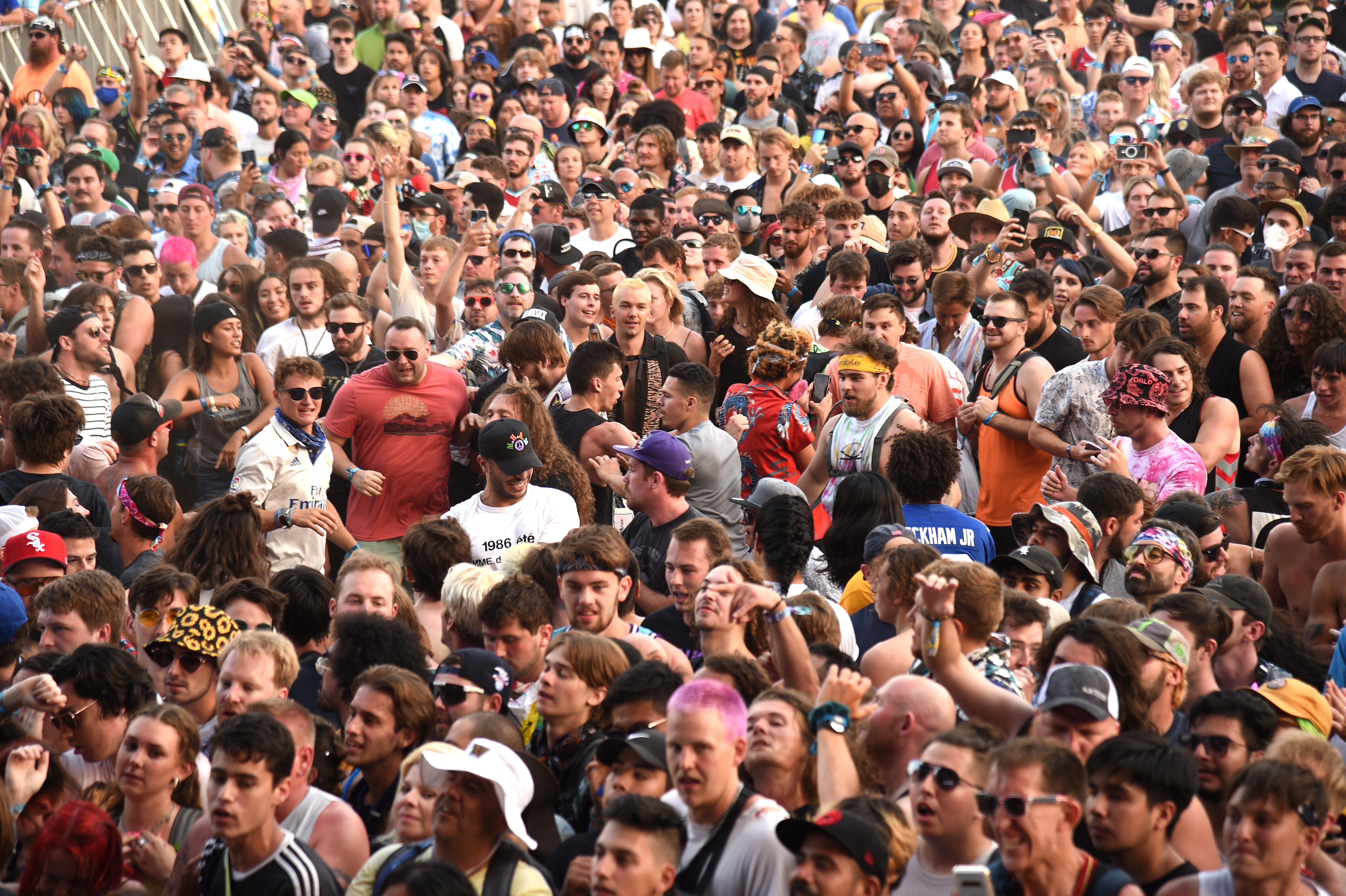 Unvaccinated People Who Went To Lolla Should Get Tested For COVID — But So  Should Anyone Who Thinks They're Sick, Chicago's Doc Says