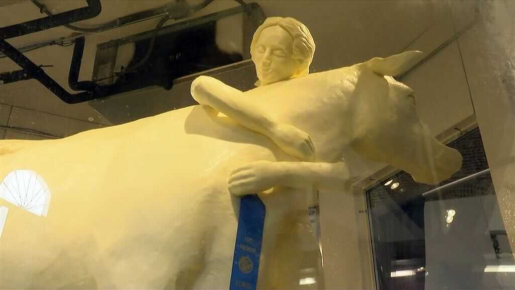 Unveiling of 'Butter Cow' Celebrates 100 Years of Illinois Tradition – NBC  Chicago