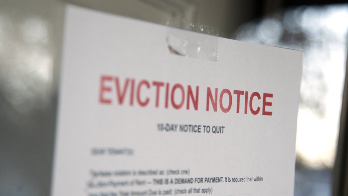 Governor Quietly Extends Eviction Moratorium Across Illinois NBC Chicago