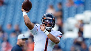 Justin Fields Makes His 1st Start, Chicago Bears Beat Titans 27-24 – NBC  Chicago