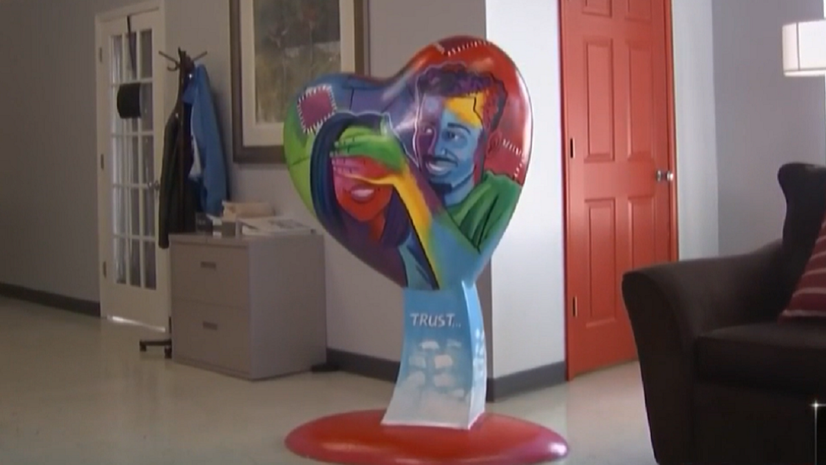 New Parade of Hearts Exhibit Aims to Engage Chicago Communities Through