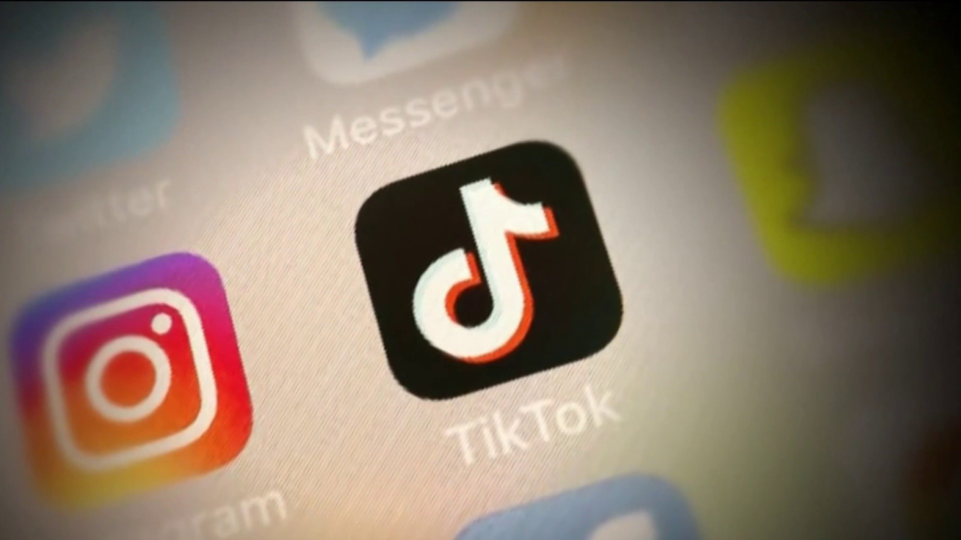 TikTok Shop: BBB issues warning over 'fake,' 'non-existent' products – NBC  Chicago