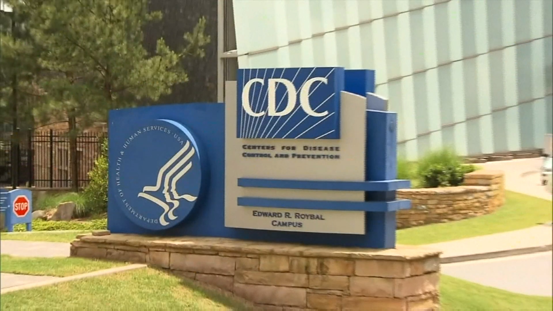 you re 5x more likely to catch covid 19 if you rely on natural immunity cdc study nbc chicago