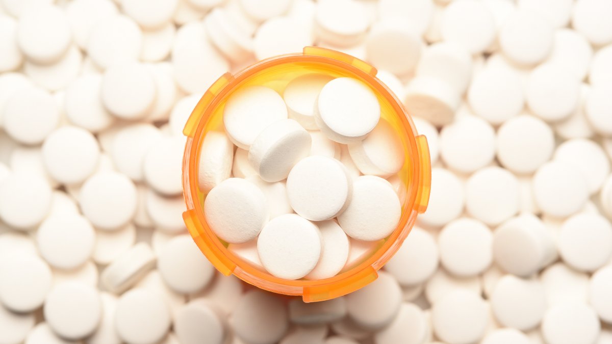 DEA Issues Warning After 'Sharp' Increase in Fake Pills Laced With Fentanyl, Meth – NBC Chicago - Vimarsana News