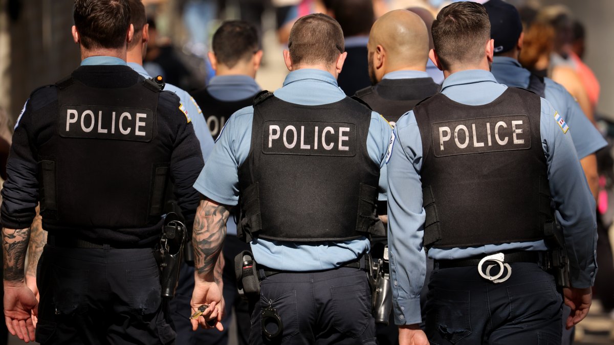 After 3 Recent Officer Suicides, CPD's Former Mental Health Adviser Says City Isn't Doing Enough to Help - Vimarsana News