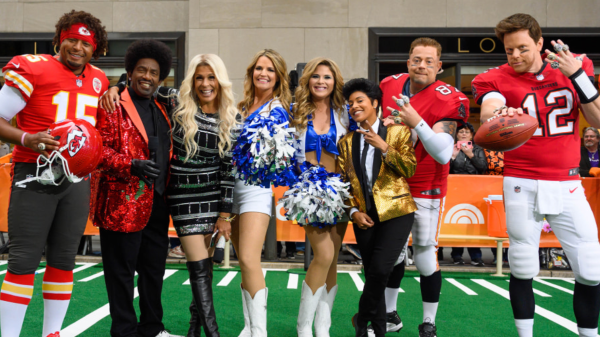 Savannah Guthrie and Jenna Bush Hager dress up as CHEERLEADERS for