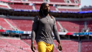 Green Bay Packers Add Pocket To Aaron Jones' Jersey For Late Father's Ashes  – SportsLogos.Net News