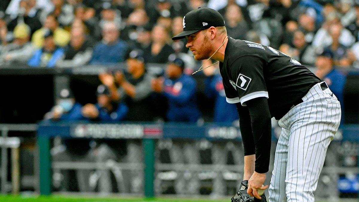 White Sox Fail World Series Mission, End '21 in Disappointment