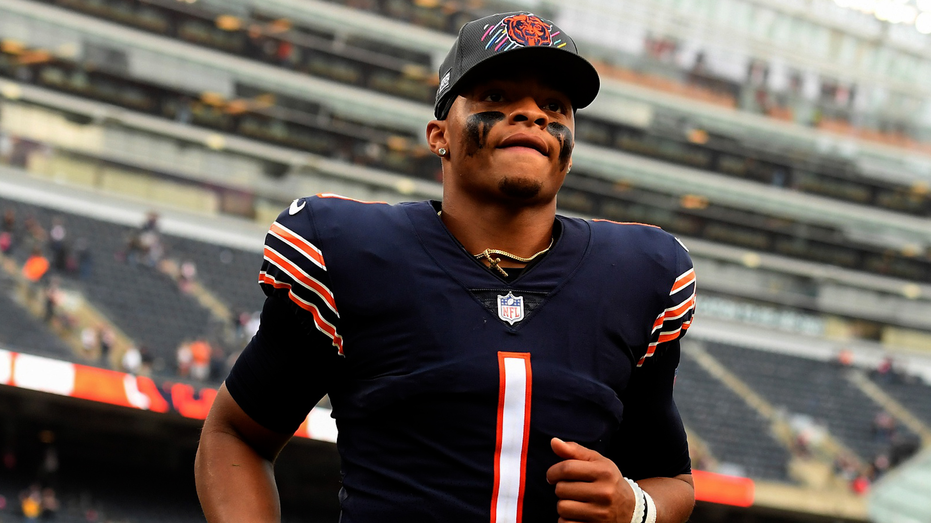 Bears' Justin Fields Courtside for Sky at WNBA Finals