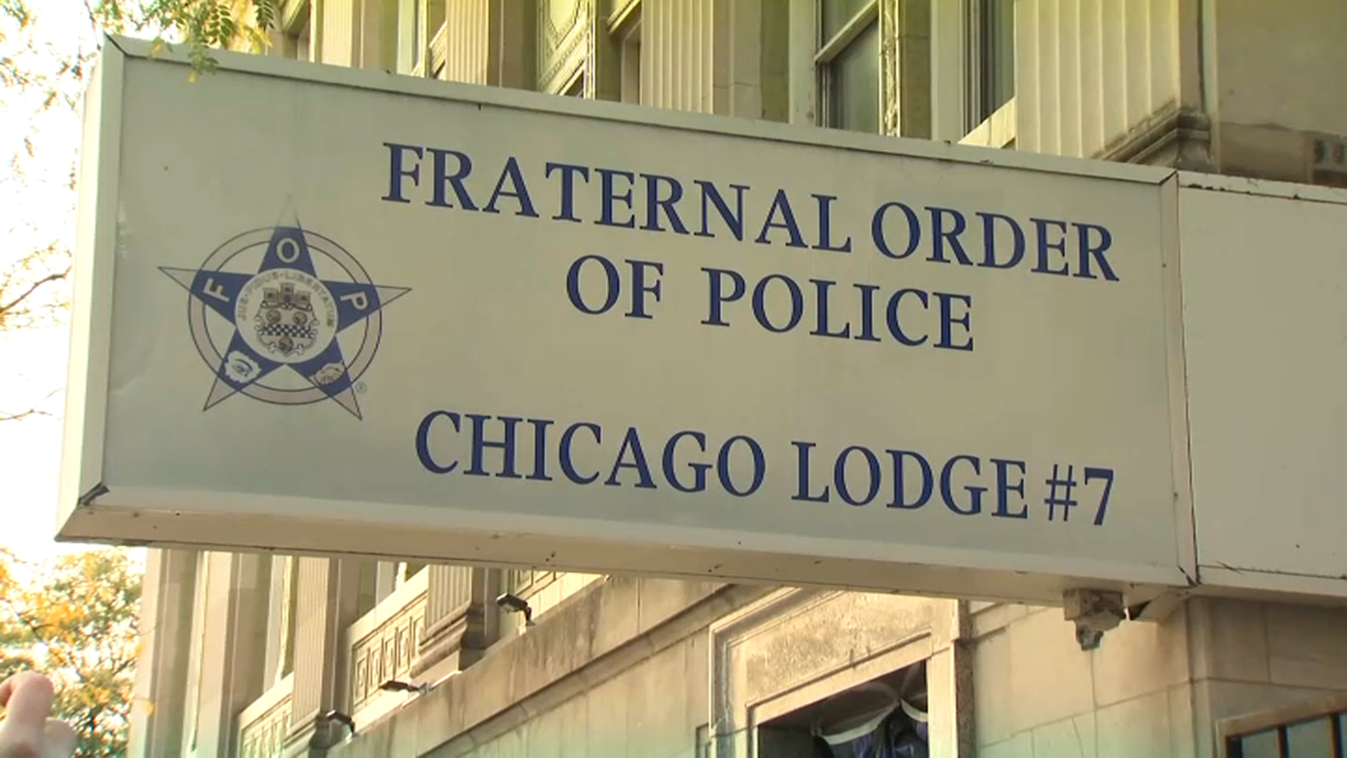 ‘Hell No: Chicago Police Union Head Urges Cops to Defy Vaccine Mandate