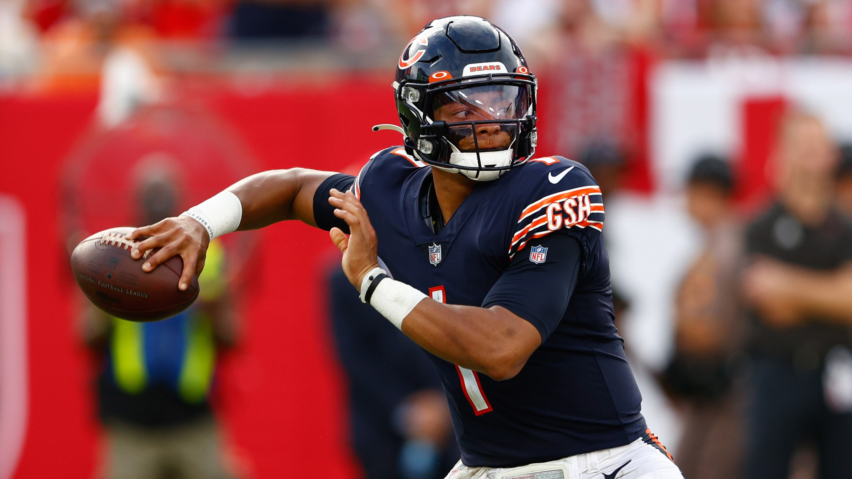 Bears QB Justin Fields Suffered ‘Cracked Ribs’ During Sunday Loss To ...