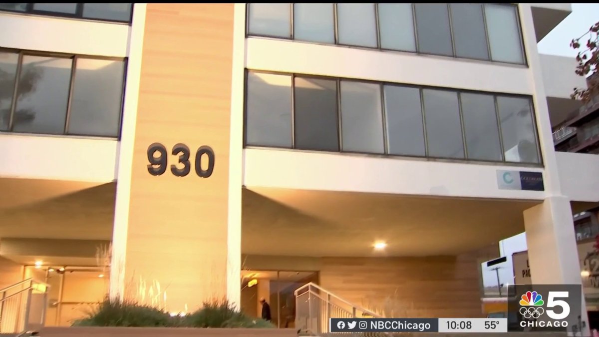 Residents Move Out of Oak Park Apartment Building in ‘Danger of Failure of Collapse’ NBC Chicago