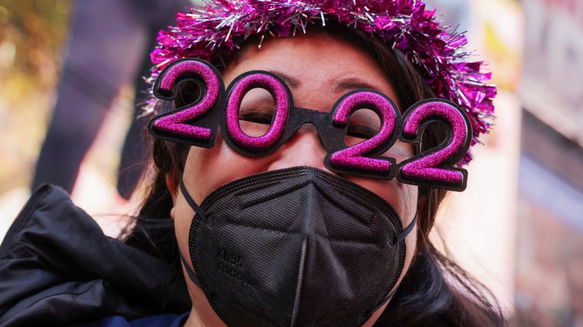 Chicago Announces Increased Police Presence, Bridge Closures and More for NYE - Vimarsana News
