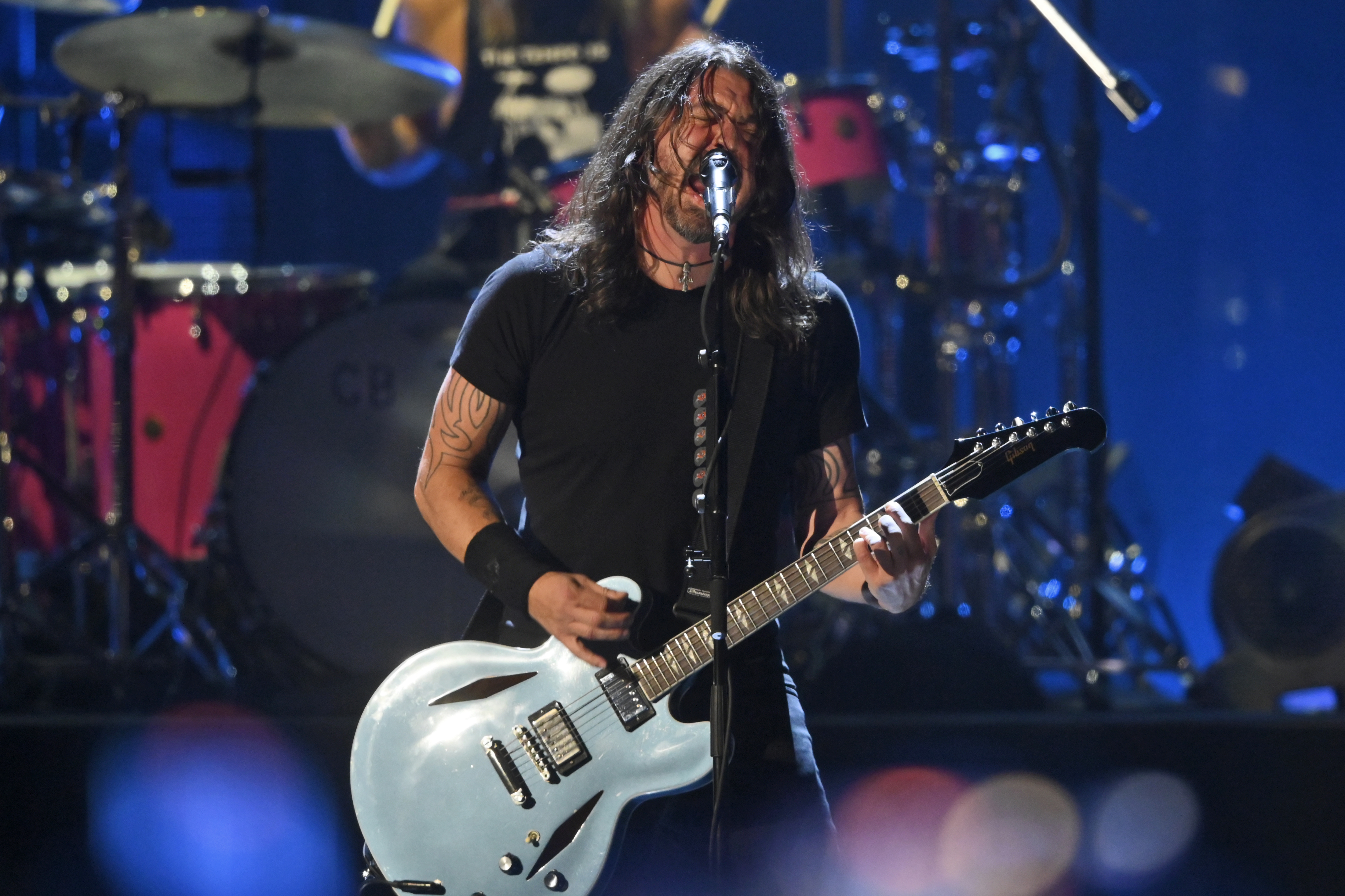 Foo Fighters Cancel F1 Abu Dhabi Concert for Medical Reasons - Vimarsana News
