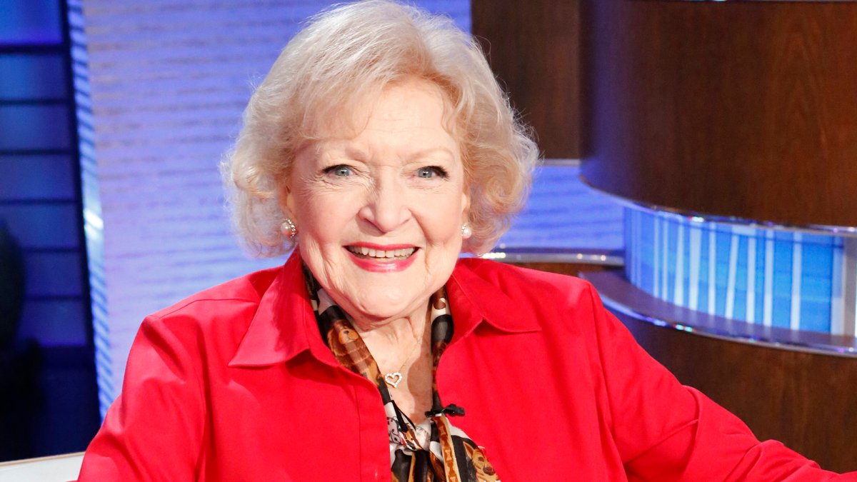 Betty White's Official Cause of Death Revealed - Vimarsana News