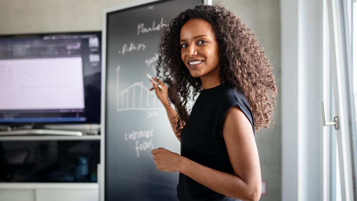 The 10 Fastest-Growing Jobs in the United States — Some Pay Over $100,000 a Year - Vimarsana News
