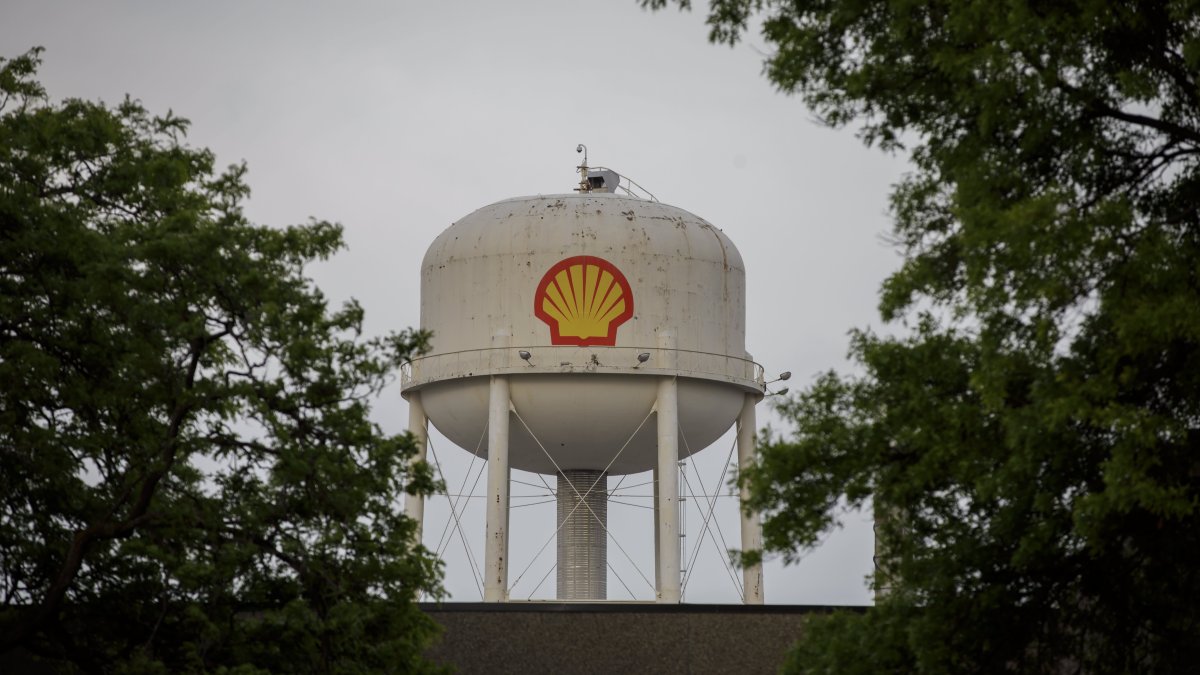 Shell's Massive Carbon Capture Facility in Canada Emits Far More Than It Captures, Study Says - Vimarsana News