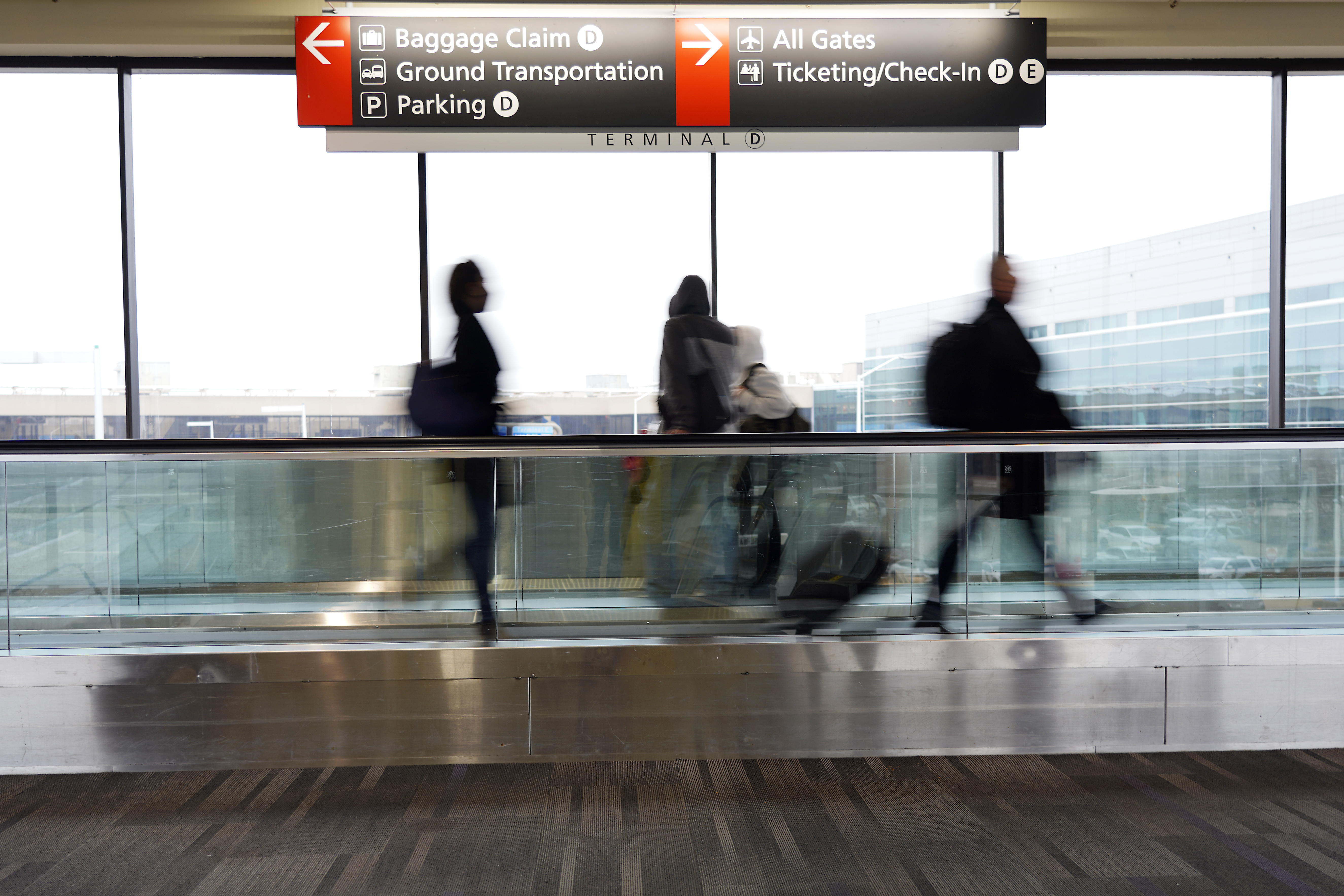 Over 20 flights between Chicago and the Caribbean canceled after Venezuela strikes