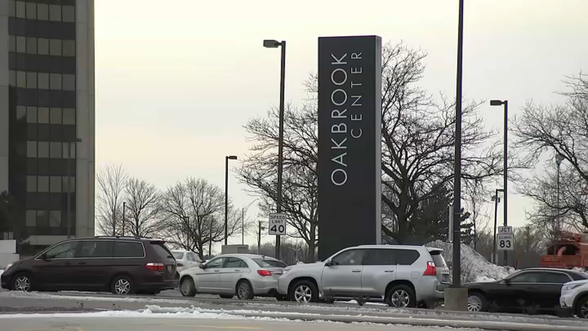 Burberry store at Oak Brook mall burglarized, $23K in merchandise stolen