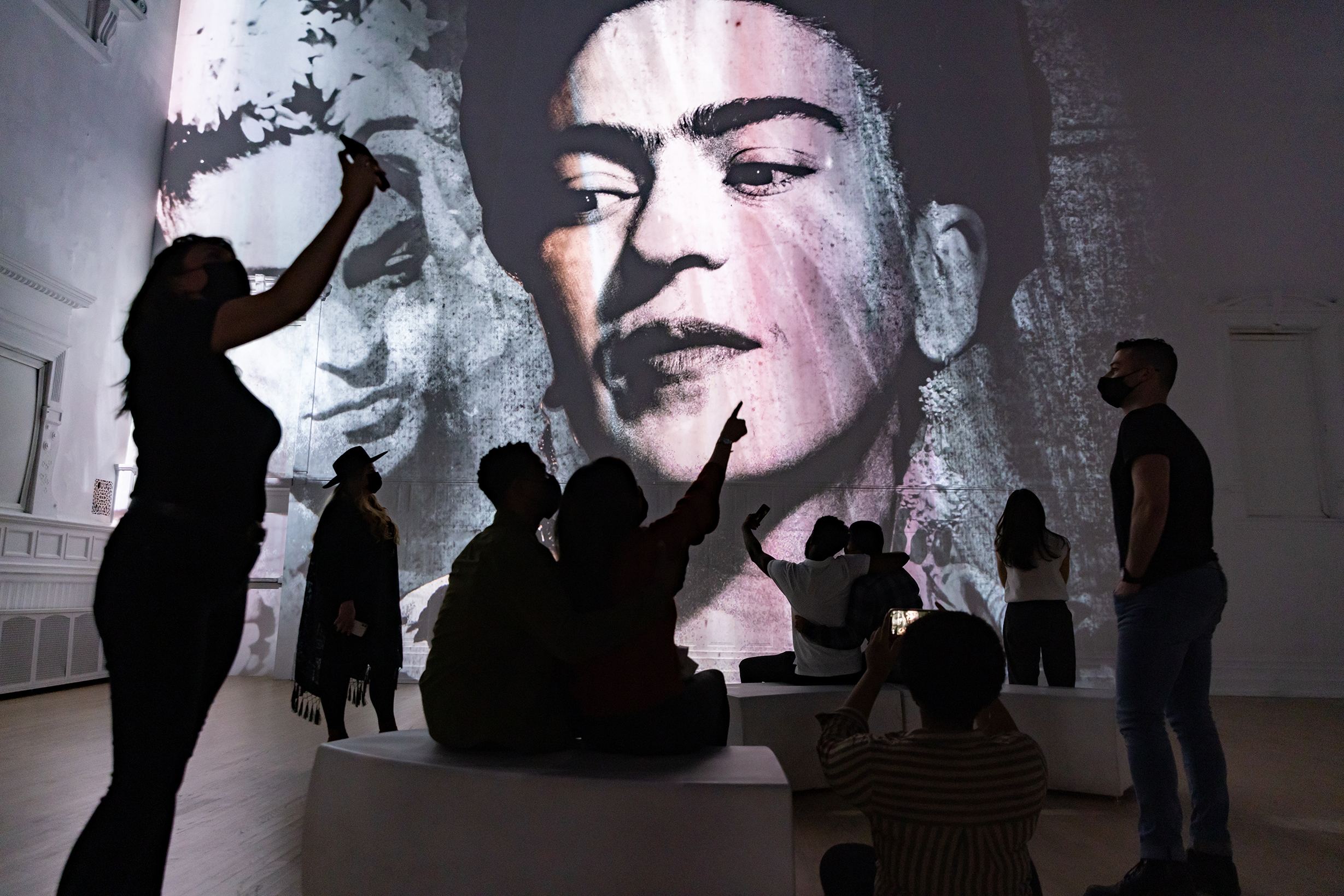 ‘Immersive Frida Kahlo Exhibit Opens in Chicago Next Week