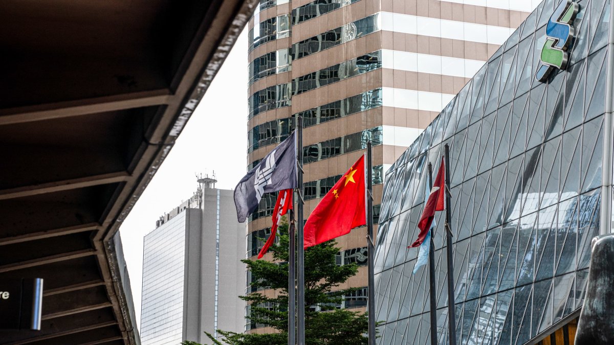 Asia-Pacific Shares Slide as Tensions Between Russia and Ukraine Escalate - Vimarsana News