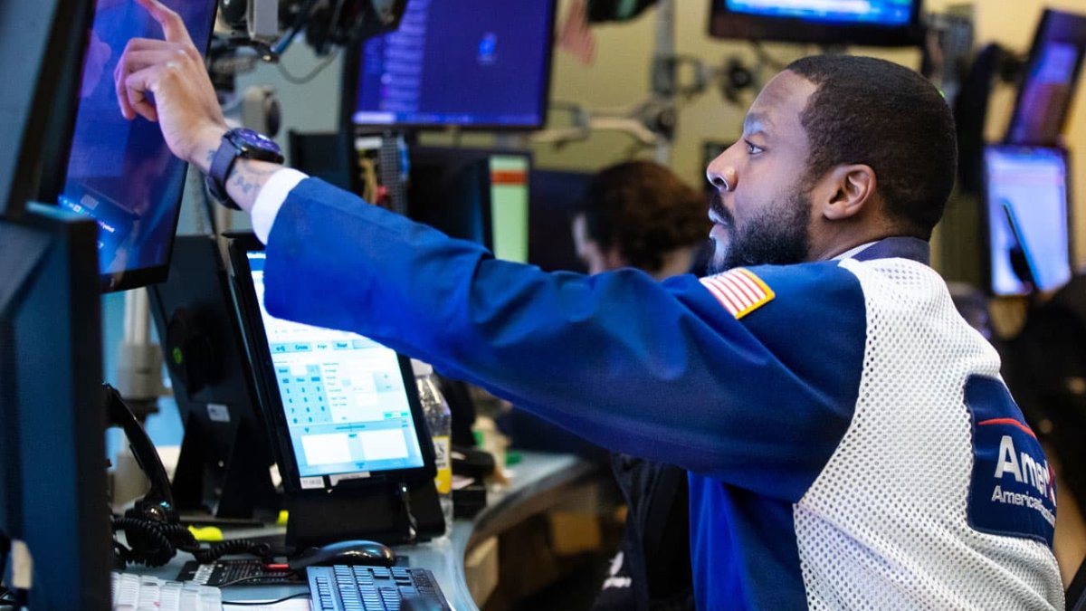 5 Things to Know Before the Stock Market Opens Friday - Vimarsana News