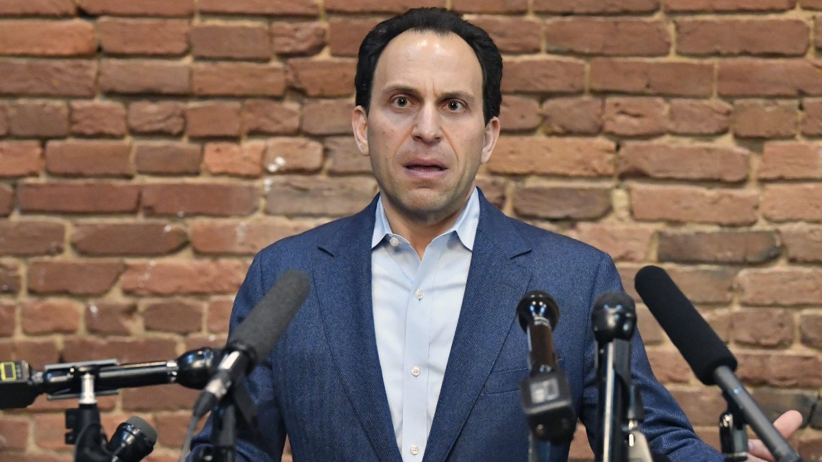Louisville Mayor Candidate Says Gunman Fired Directly at Him – NBC Chicago - Vimarsana News