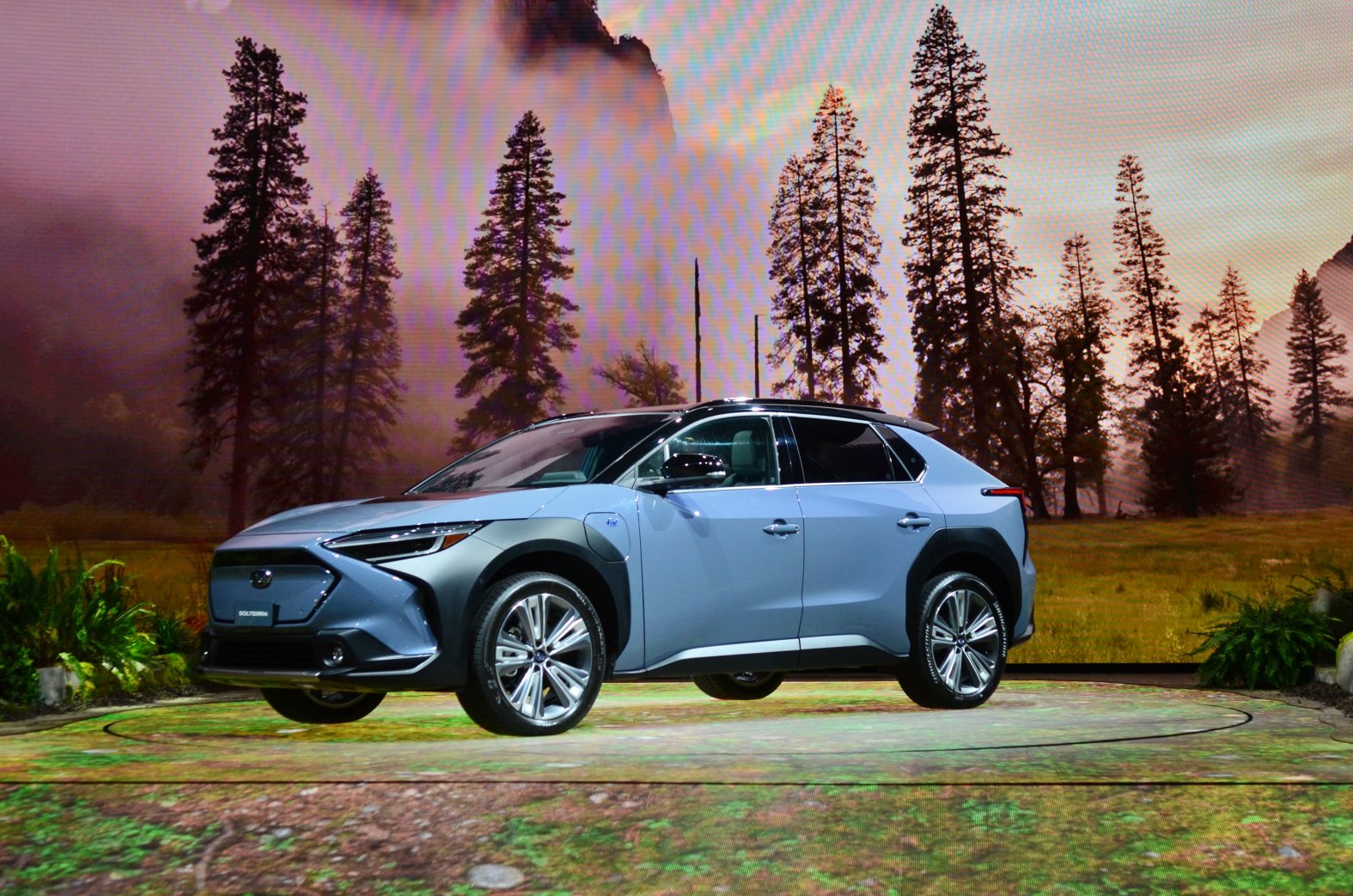 2025 Chicago Auto Show Photos New Model Debuts, Electric Vehicles