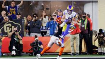 Cooper Kupp #10 of the Los Angeles Rams makes a touchdown catch