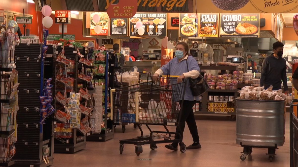 Here are the Illinois Counties Where You Should Still Wear a Mask