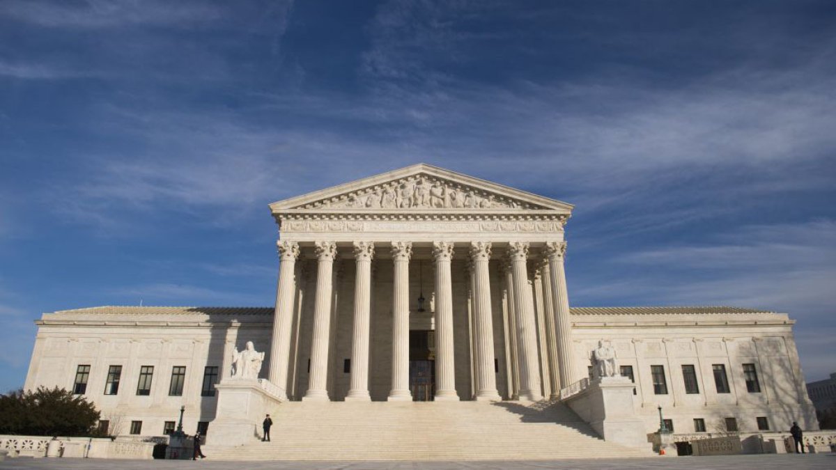 What Is Section 230? The 1996 Communications Decency Act, Explained – NBC Chicago - Vimarsana News