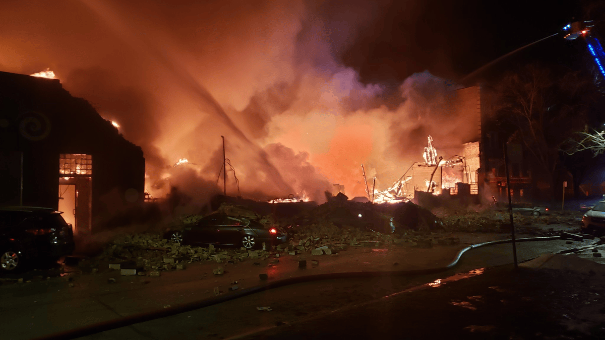 Massive Fire Damages Multiple Businesses in Chicago's Albany Park - Vimarsana News
