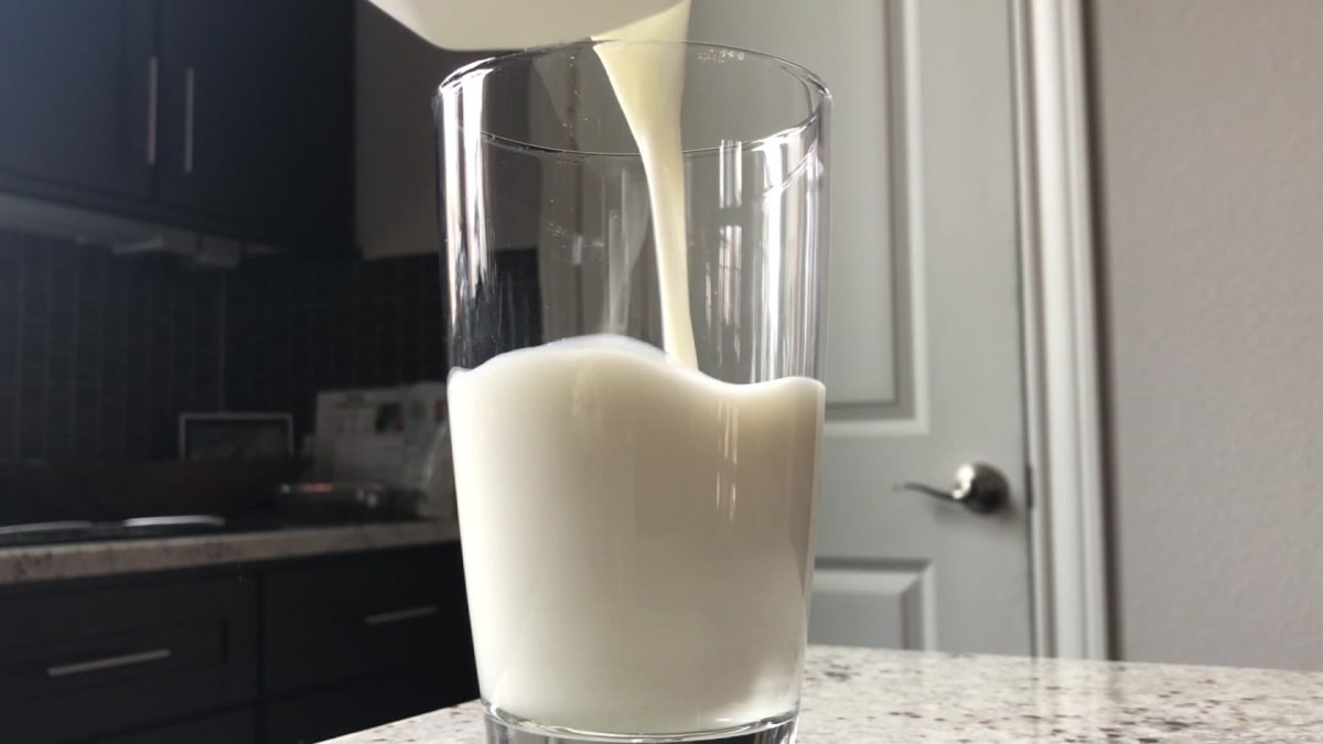 Milk sold at grocery stores in Illinois, Wisconsin recalled due to &lsquo;cleaning agent