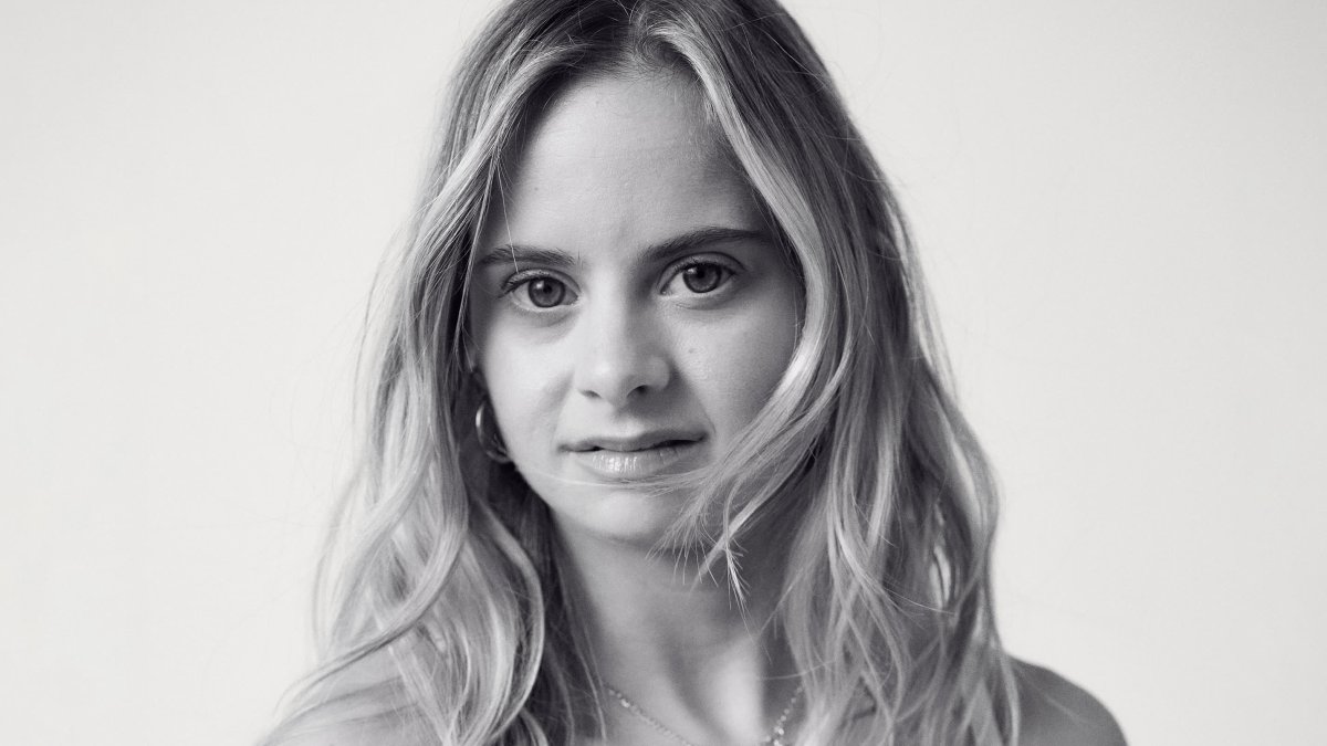 Victoria's Secret Hires Its First Model With Down Syndrome - Vimarsana News