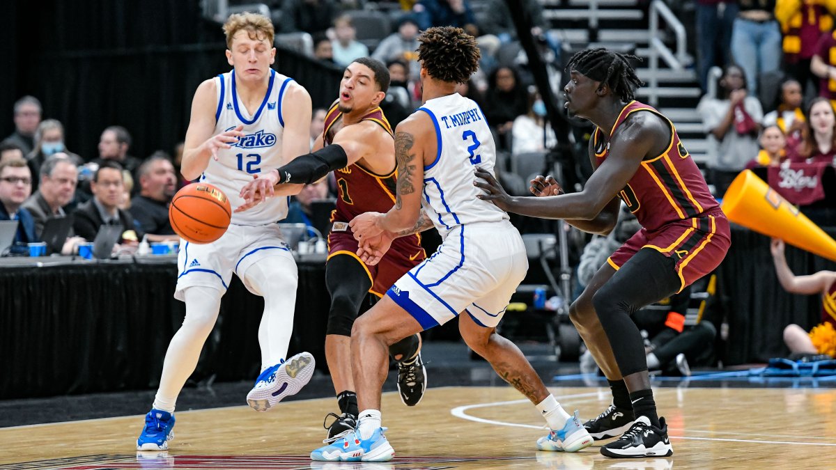 Loyola Ramblers Beat Drake, Return to NCAA Tournament - Vimarsana News