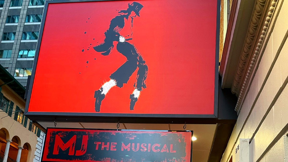 Michael Jackson Musical Don't Stop 'Til You Get Enough Cancels Chicago  Premiere, Will Open on Broadway in 2020